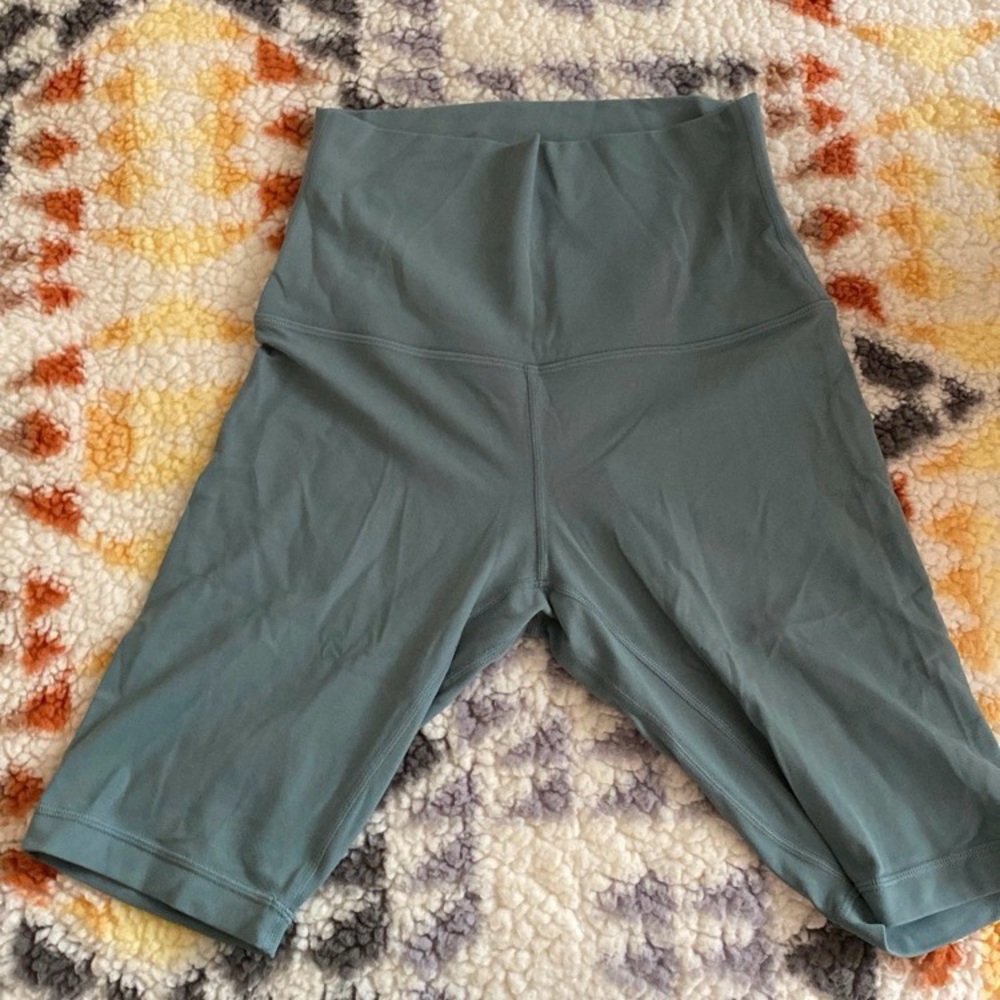lululemon athletica High-Waist Align shorts